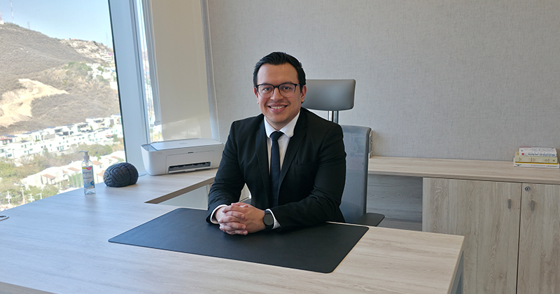 Dr. Rogelio Castor